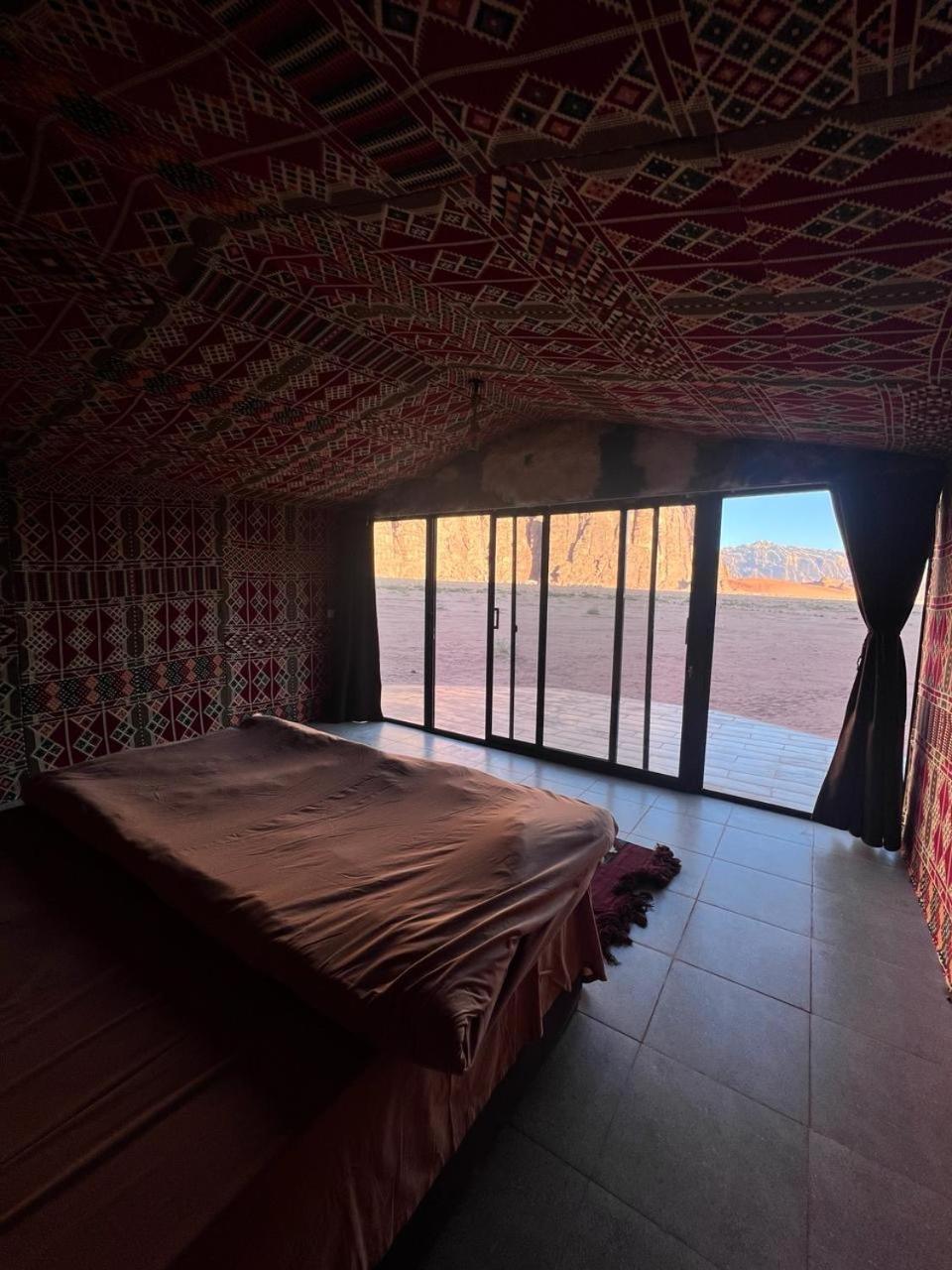 Wadirum Momoo وادي رم المظهر الخارجي الصورة